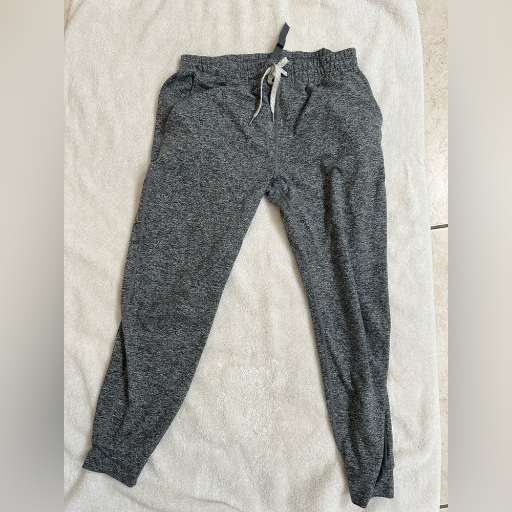 Vuori Performance Jogger Heather Gray